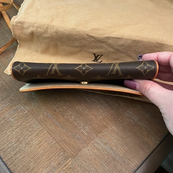 Louis Vuitton Pochette Twin - Picture 10 of 11